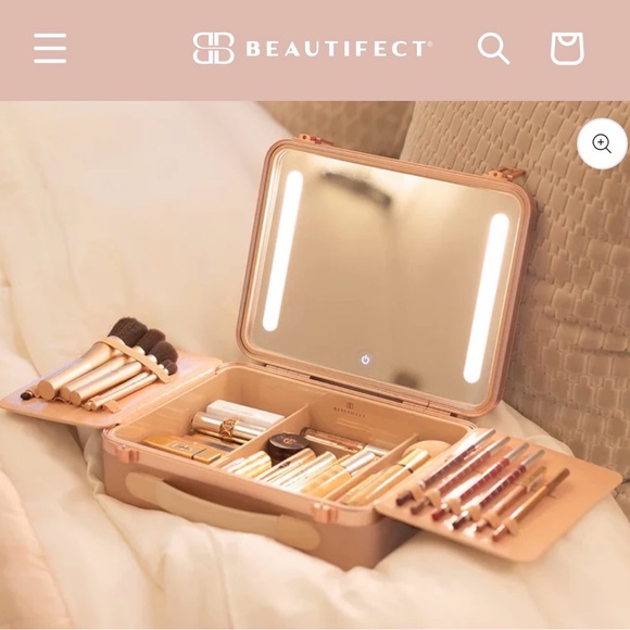 Beautifect Quilted Cosmetic Case in Gold Beautifect Rose Gold Quilted Cosmetic Case main image 0
